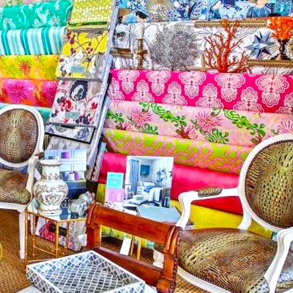 Luxury Pillows ❤️❤️❤️ and Accessories - Picture 6 of 14